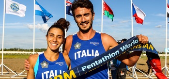 Alice Sotero festeggia l'oro di Astana