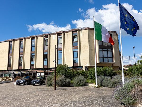 Minore straniero tenta suicidio. Interviene Polizia Penitenziaria