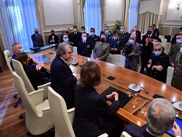Il tavolo che ha portato all'accordo contrattuale del Comparto Difesa e Sicurezza per il triennio 2019-2021