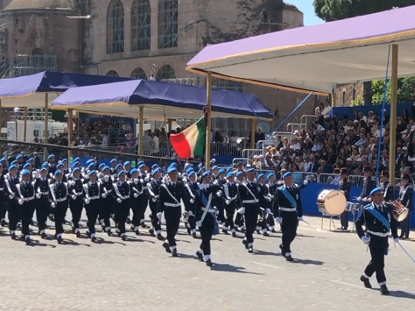 Il Corpo di Polizia Penitenziaria sfila in Via dei Fori Imperiali