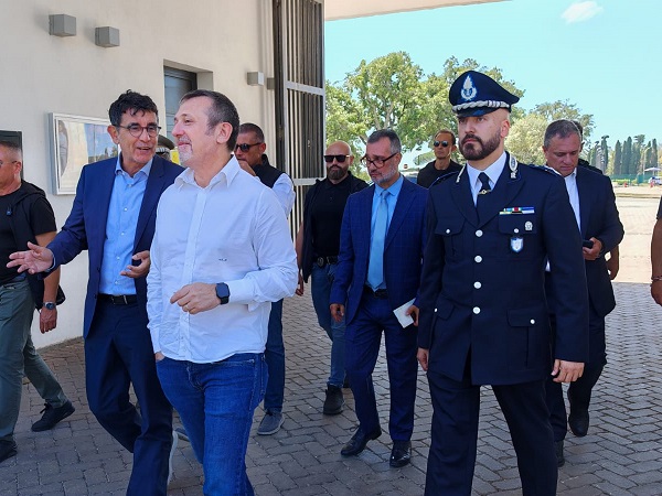 Penitenziaria, Delmastro e De Michele in visita al Cinecitt&agrave; World