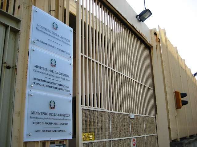 Trani &ndash; Tentano di uccidere un detenuto. Arrestati dalla Polizia Penitenziaria