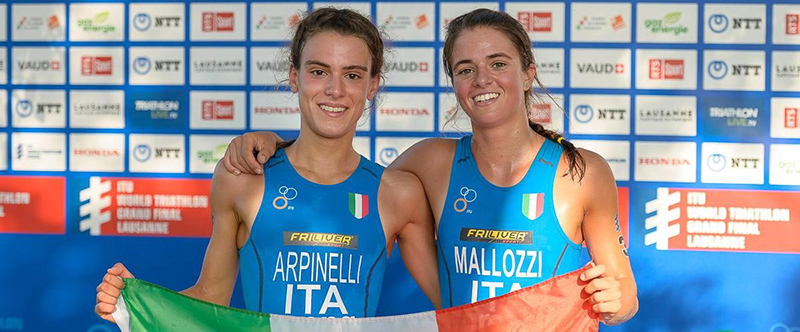 Costanza Arpinelli e Beatrice Mallozzi con il Tricolore