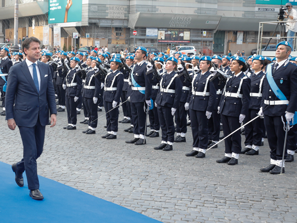 Il Presidente Conte ringrazia la Polizia Penitenziaria