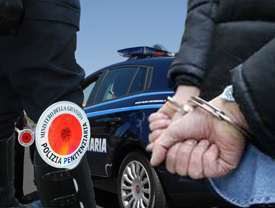 Roma &ndash; Poliziotto Penitenziario sventa rapina ai danni di un anziano